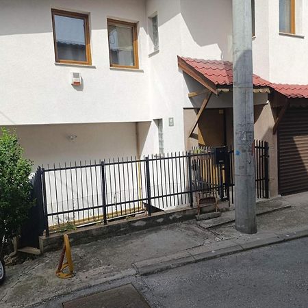 Apartman Yellow House 塞拉耶佛 外观 照片